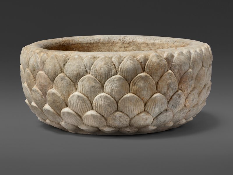 A WHITE MARBLE 'LOTUS' JARDINIÉRE  CHINA, YUAN-EARLY MING DYNASTY (1279-1644) - 图1