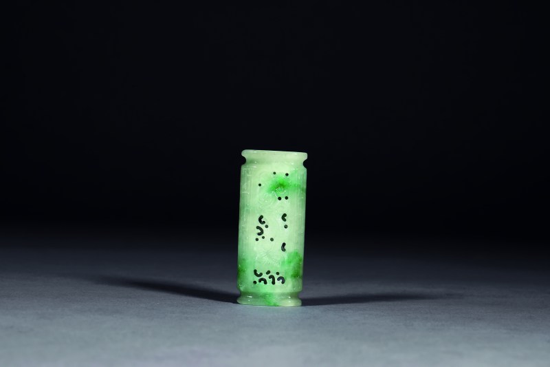 翡翠镂空如意香囊