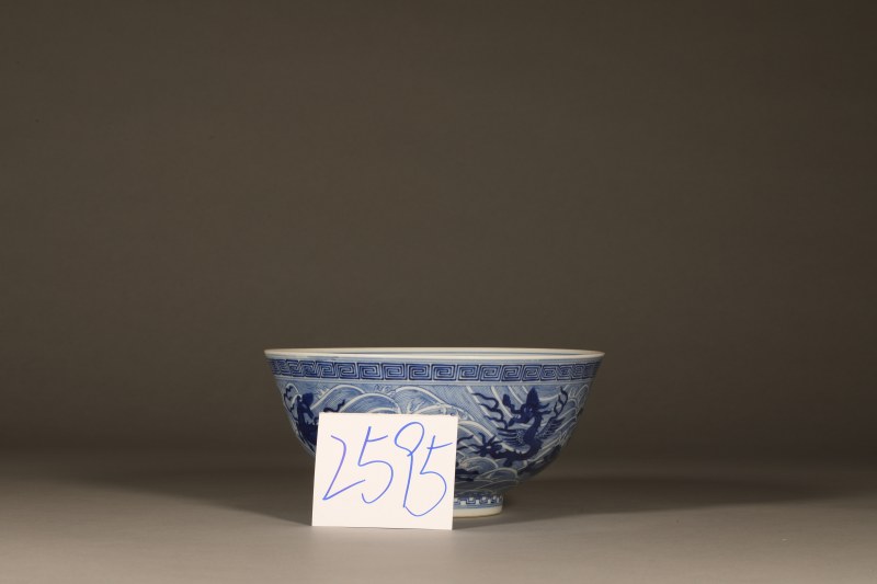 清光绪 青花海水瑞兽纹碗 - 图6