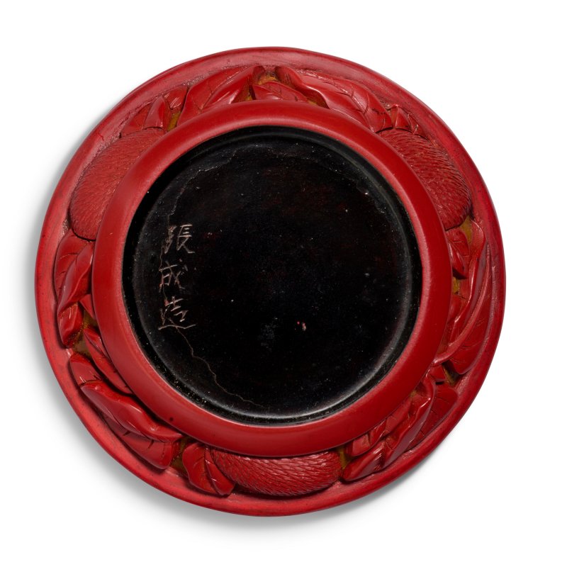 A SMALL TWO-COLOUR LACQUER 'LYCHEE' ROUND BOX AND COVER  CHINA, MING DYNASTY, 15TH-16TH CENTURY - 图4