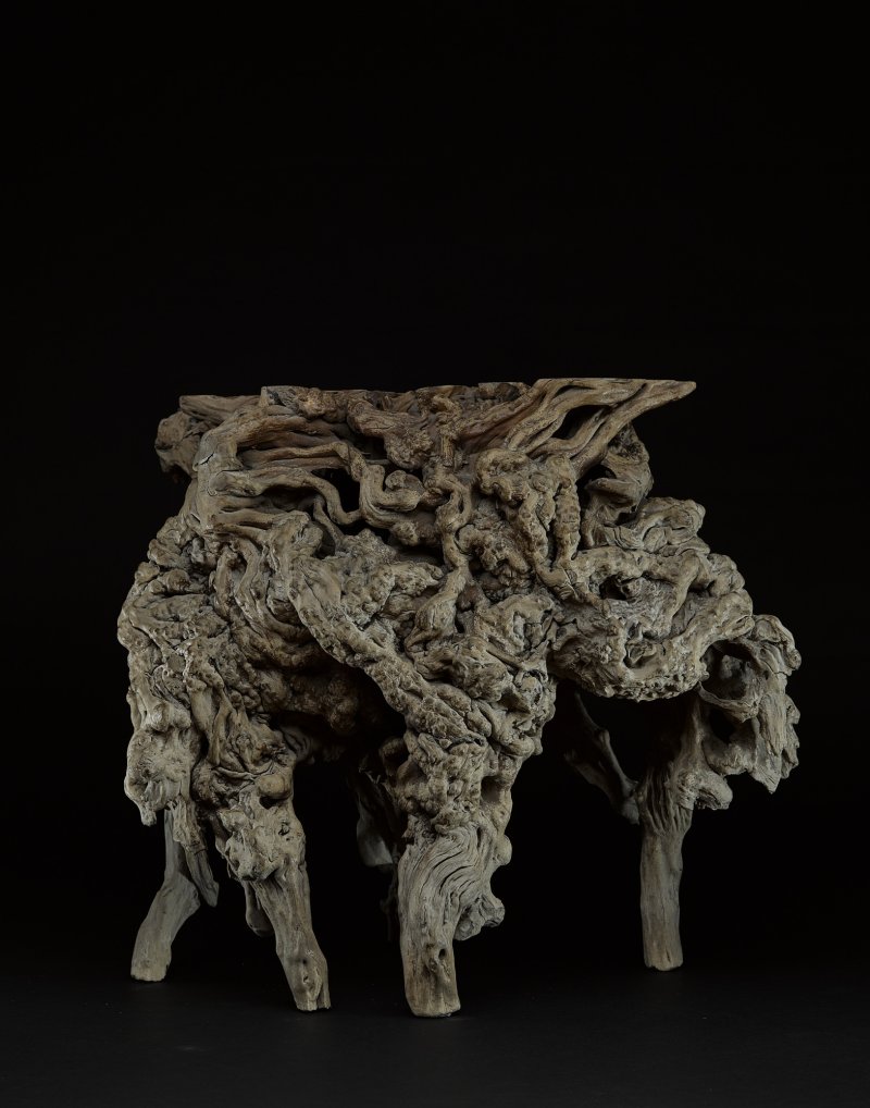 A rootwood stand, Qing dynasty | 清　杜鵑根几 - 图1