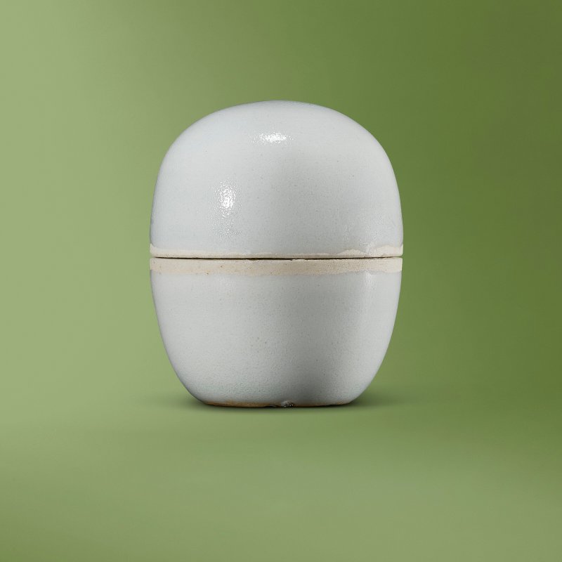 A SMALL QINGBAI OVOID BOX AND COVER  CHINA, NORTHERN SONG DYNASTY (960-1127) - 图1