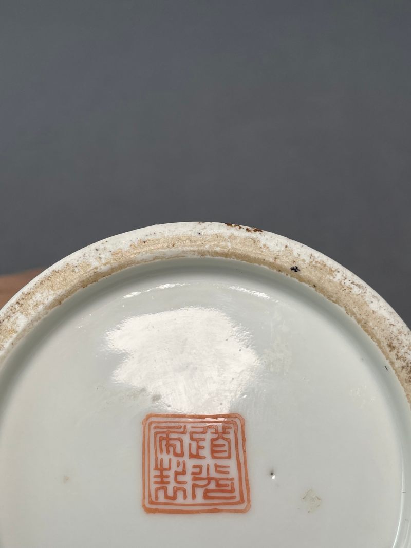 清道光 粉彩“无双谱”人物笔筒 - 图12