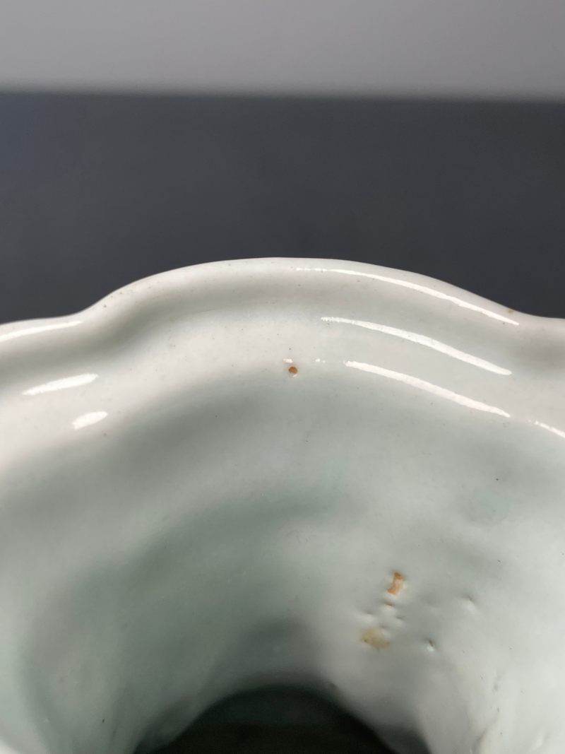 清晚期 炉均釉双耳海棠瓶 - 图21
