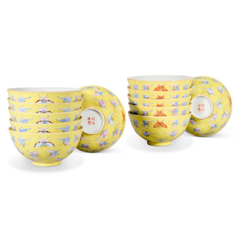 A GROUP OF TWELVE YELLOW-GROUND FAMILLE ROSE 'BUTTERFLY' BOWLS  CHINA, REPUBLIC PERIOD (1912-1949)