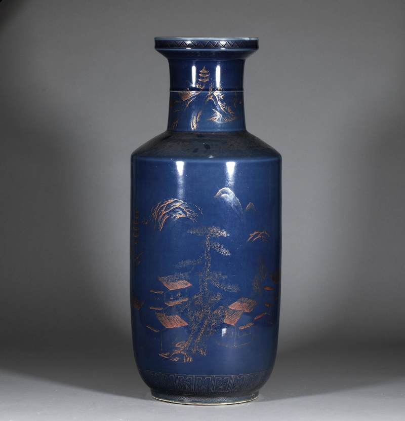 清乾隆 蓝釉描金山水棒槌瓶