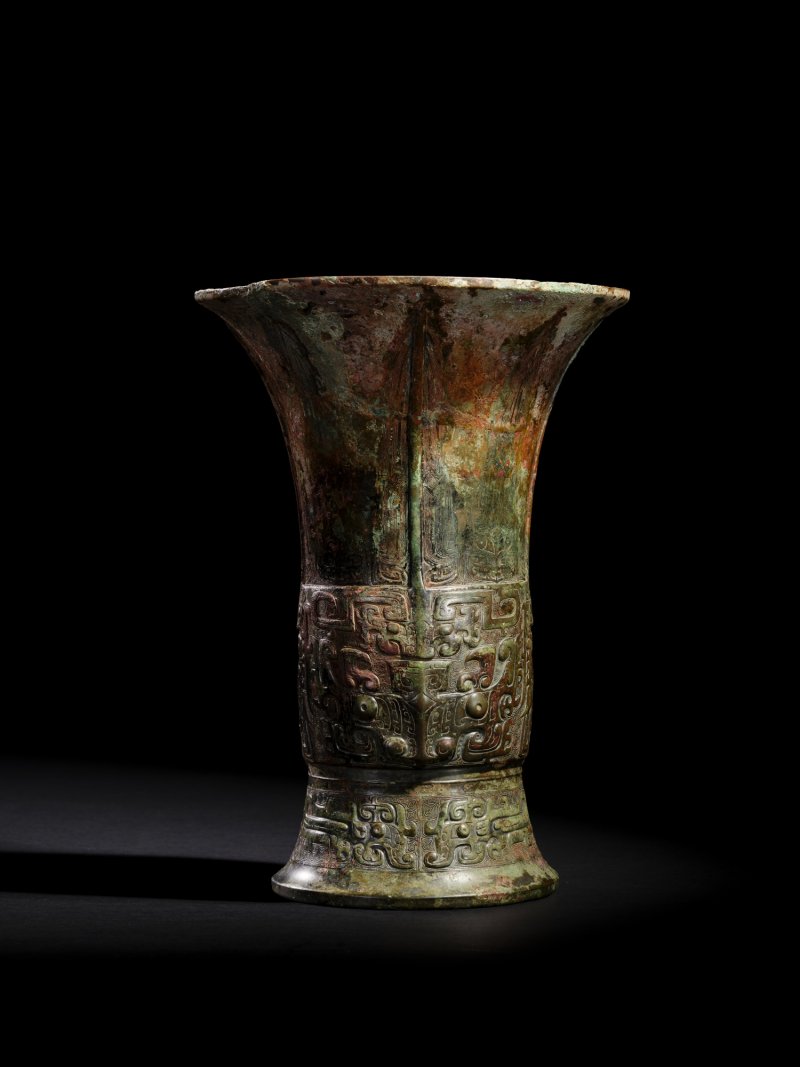 The Xi Zun, a highly important documentary royal archaic bronze ritual wine vessel, Late Shang dynasty, Yinxu period IV, likely the reign of Di Xin (c. 1075–1046 BCE), the last king of the Shang dynasty, with a thirty-six-character inscription recording a ritual wine-offering banquet held on the 22nd day of the 6th month in the year corresponding to 1051 BCE | 商末 殷墟四期 或帝辛世（公元前約1075年-前約1046年）隰尊 三十六字銘文推斷為記載或於公元前1051年六月二十二日所行饗酒之禮 - 图1