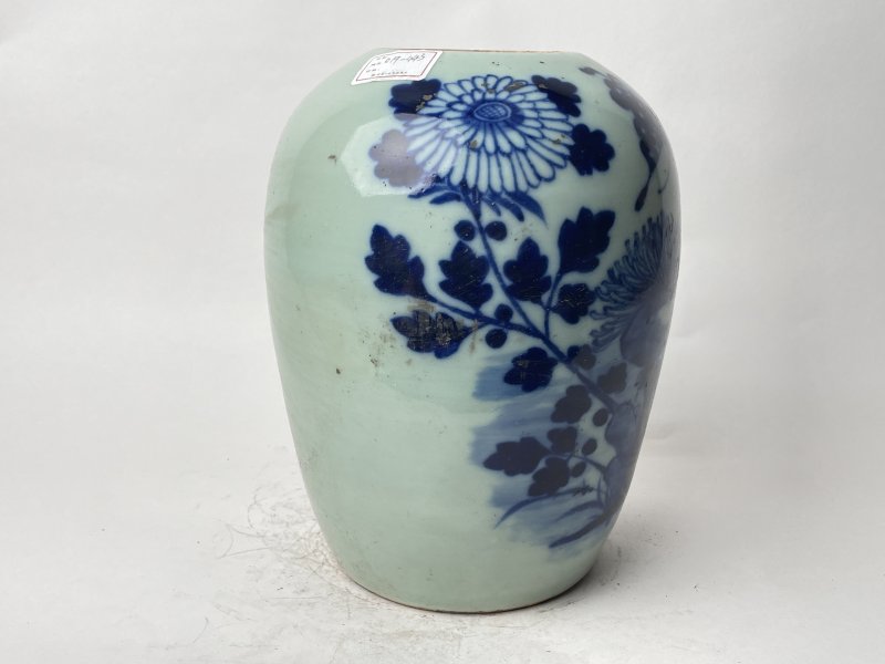 清 青花蝶恋花花卉纹罐 - 图4