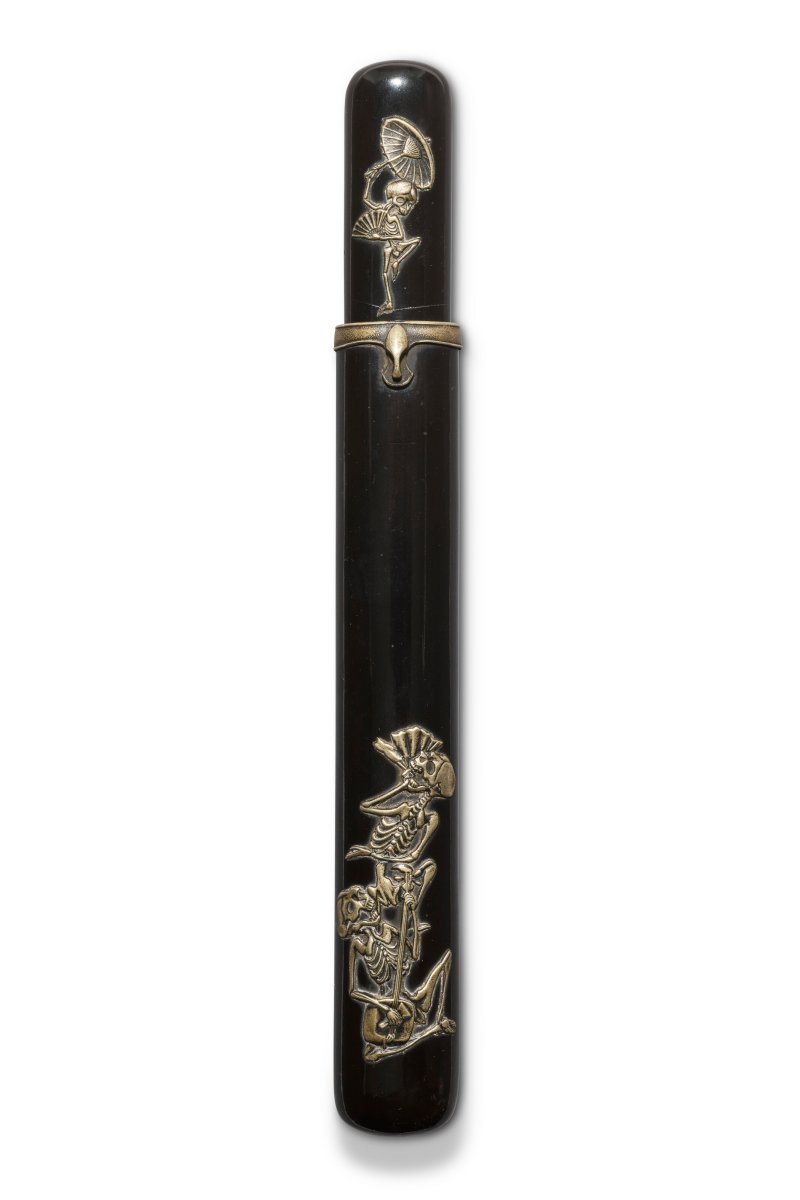 AN INLAID BLACK LACQUER KISERUZUTSU (PIPE CASE)  JAPAN, MEIJI PERIOD (LATE 19TH-EARLY 20TH CENTURY) - 图2