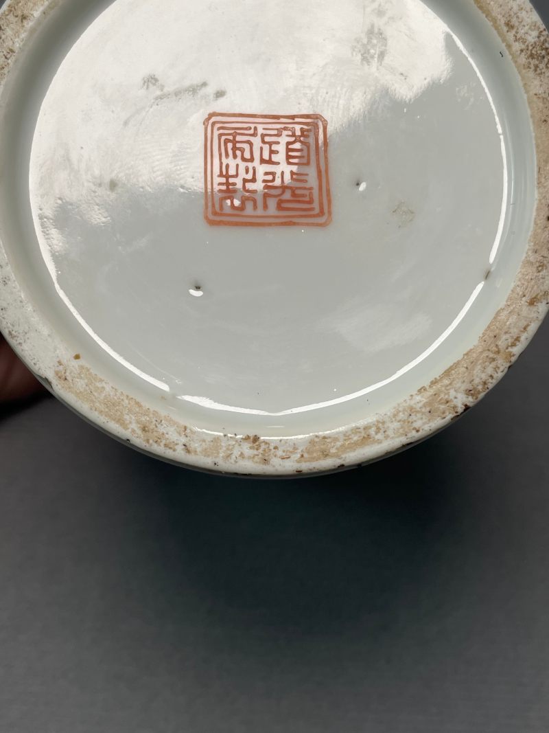清道光 粉彩“无双谱”人物笔筒 - 图14