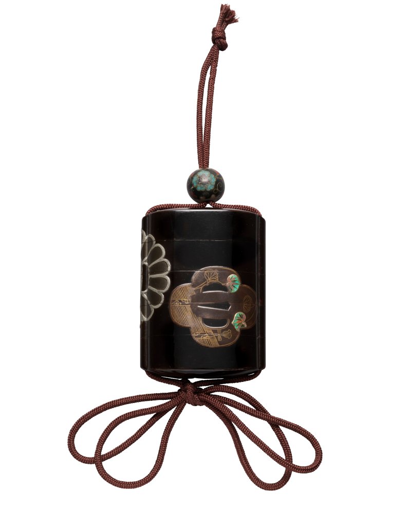 AN INLAID BLACK LACQUER FOUR-CASE INRO  JAPAN, EDO PERIOD (19TH CENTURY), SIGNED HIRATA HARUNARI (HIRATA HARUNARI) - 图2