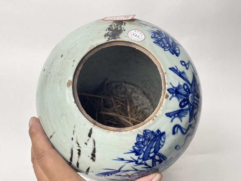 清 青花杂宝花卉纹罐 - 图5