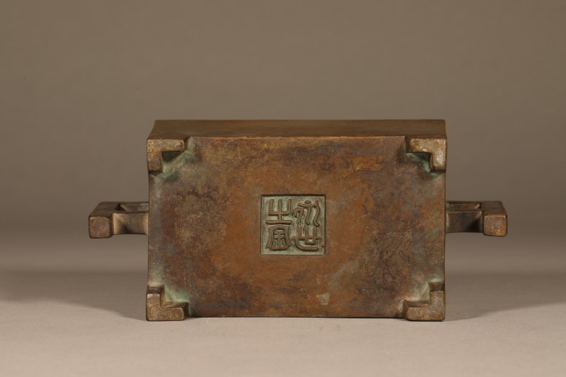 明 铜长方双耳马槽炉 - 图8