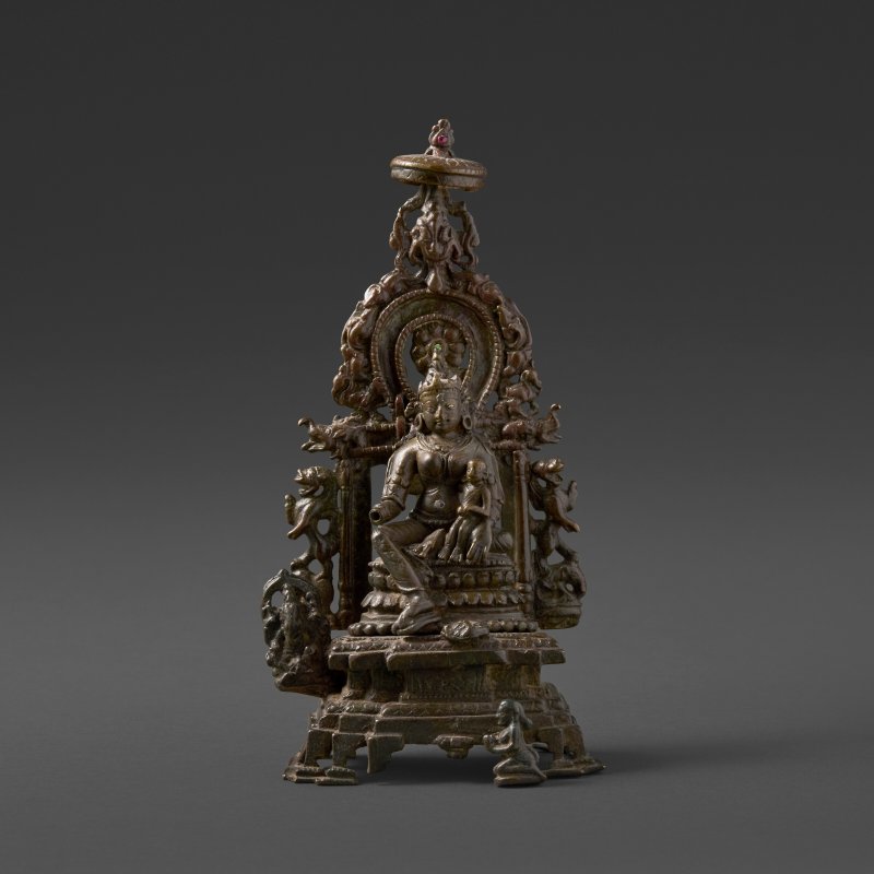 A SILVER INLAID COPPER ALLOY ENTHRONED PURNESHVARI  NORTHEAST INDIA, PALA PERIOD, 10TH-11TH CENTURY - 图1
