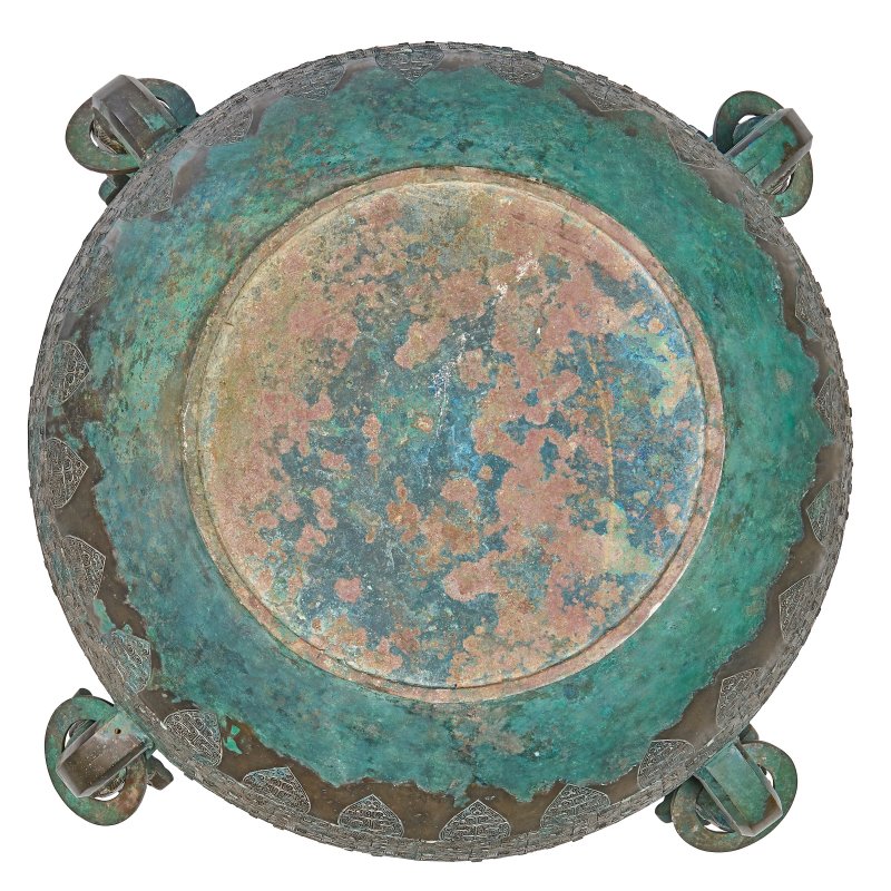 A MAGNIFICENT AND VERY RARE PAIR OF LARGE BRONZE BASINS, JIAN  CHINA, SPRING AND AUTUMN PERIOD, EARLY 5TH CENTURY BC - 图7