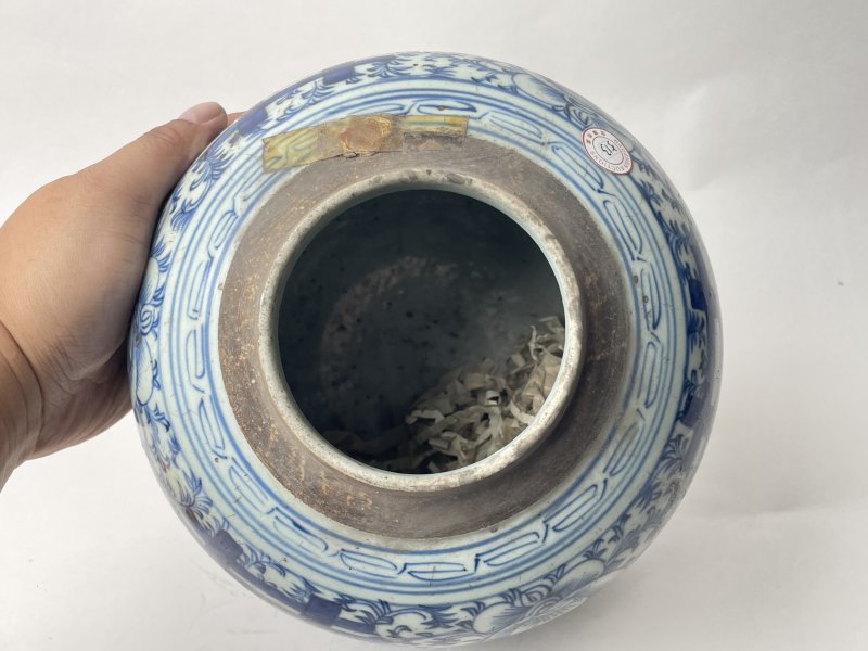 清 青花缠枝喜字罐 - 图5