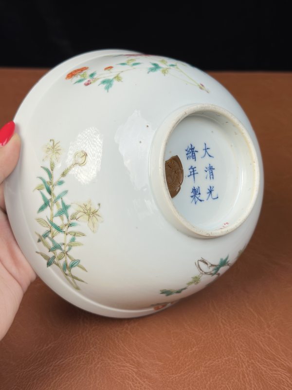 清光绪 内青花荷塘图外粉彩折枝花卉纹碗 - 图17