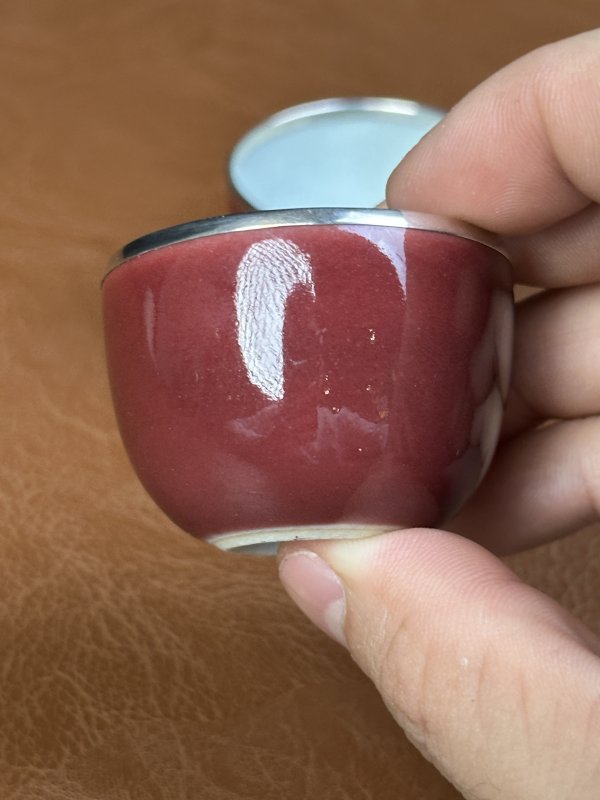 清乾隆 祭红釉卧足杯一对 - 图12
