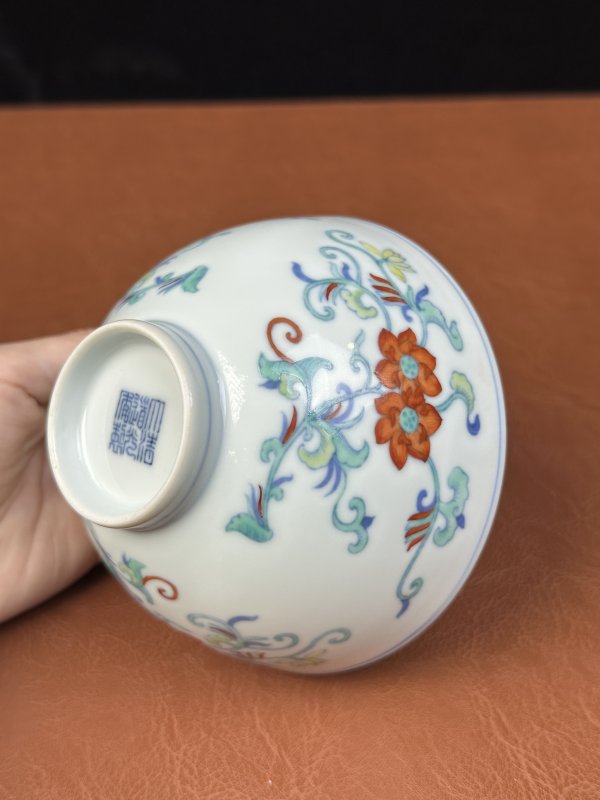 清道光 斗彩并蒂莲纹碗 - 图17
