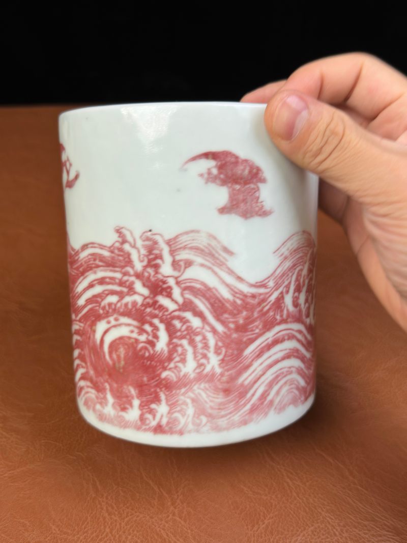 清 釉里红福山寿海笔筒 - 图3