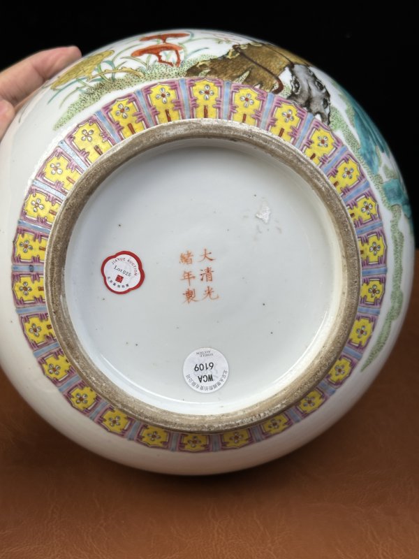 清晚期 粉彩喜上眉梢图赏瓶 - 图11