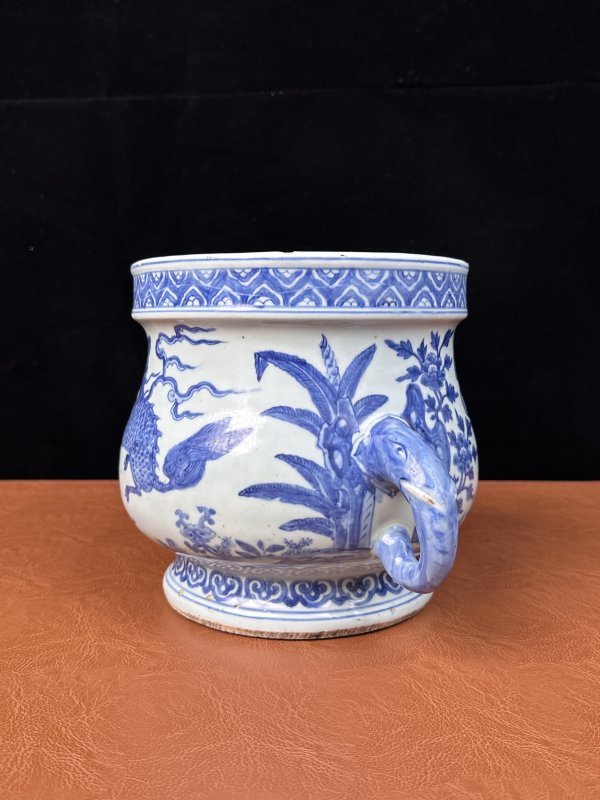 明嘉靖  青花仙瑞麒麟纹双象耳炉 - 图13