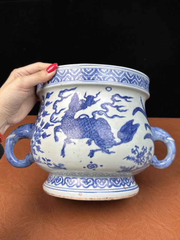 明嘉靖  青花仙瑞麒麟纹双象耳炉 - 图15