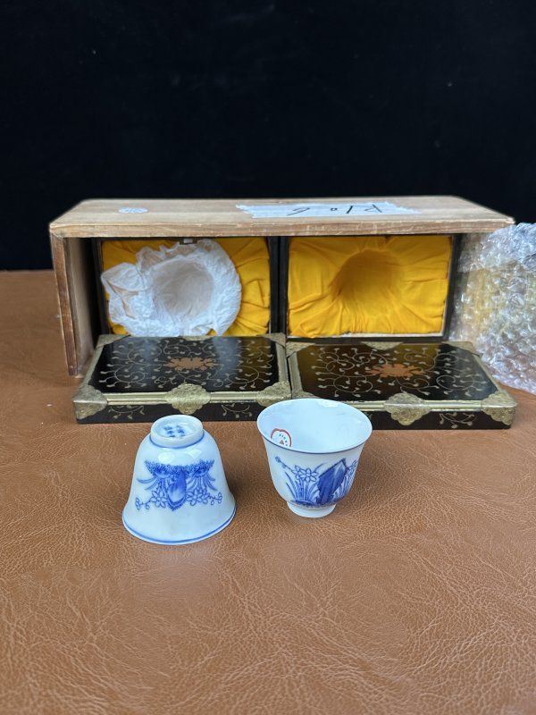 清光绪 青花洞石水仙杯一对 - 图3