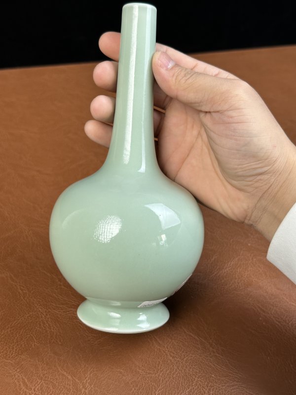 清雍正 粉青釉纸槌瓶 - 图7