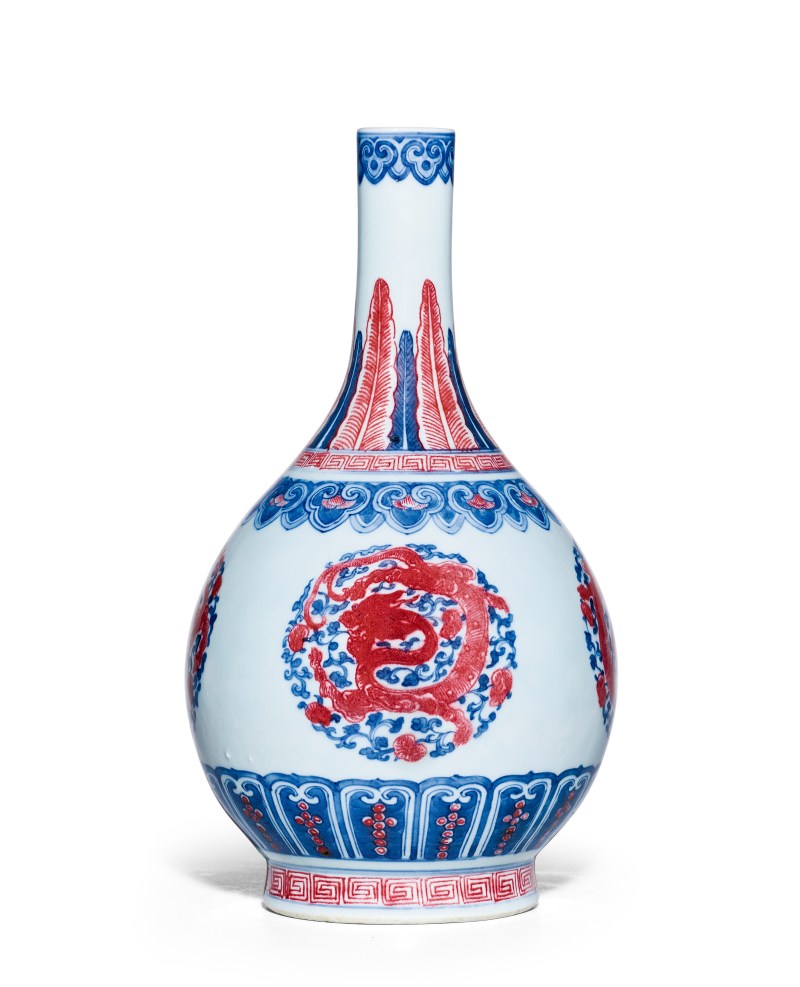 清乾隆 青花釉里红团龙衔灵芝纹胆式瓶 - 图1