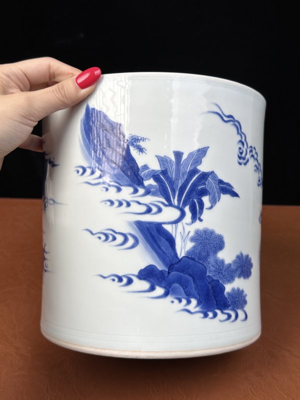 明崇祯  青花麒麟送子图笔筒 - 图9