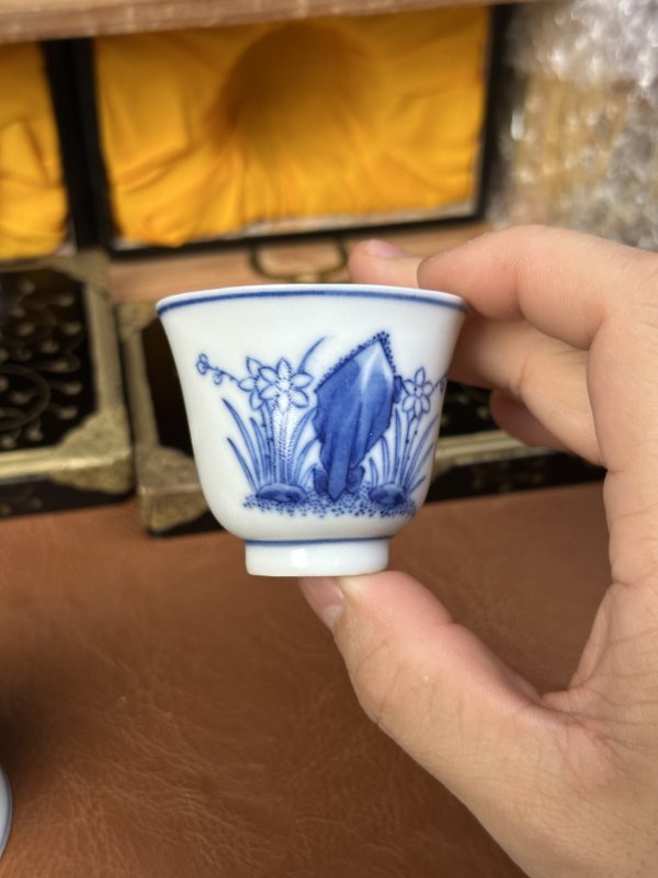 清光绪 青花洞石水仙杯一对 - 图4