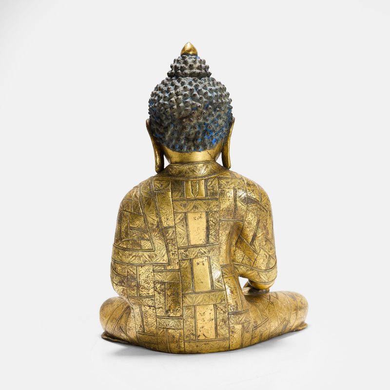 明(可能) 铜鎏金释迦牟尼坐像 | A Chinese gilt-bronze Shakyamuni Buddha probably Ming dynasty, seated crossed-legged - 图3