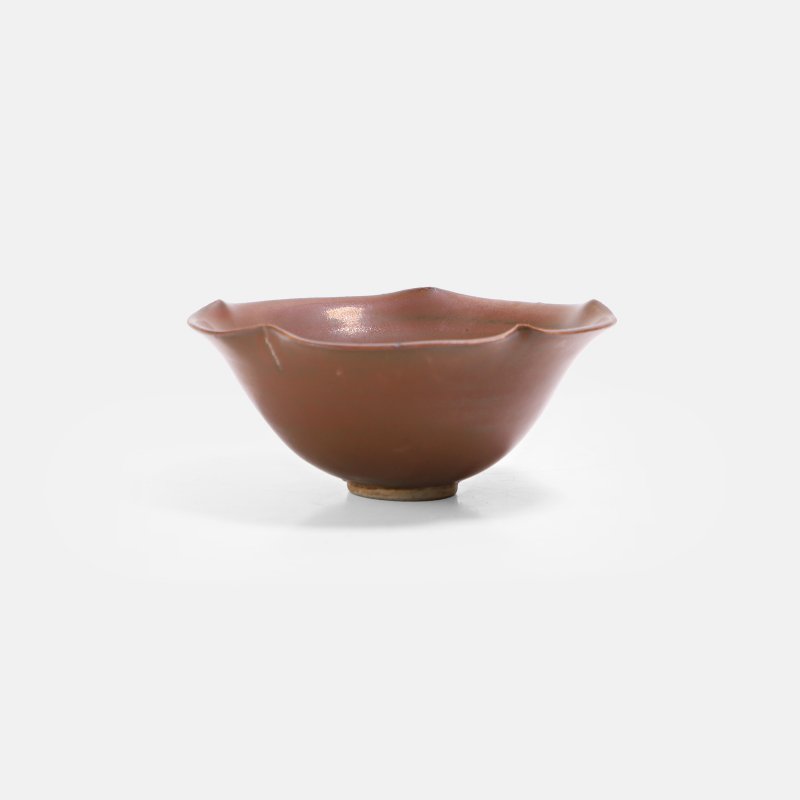 北宋 定窑紫金釉花口杯 | A Chinese Ding ware cup Northern Song dynasty (960-1127), of lobed form - 图1