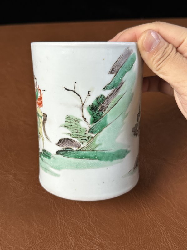清康熙 五彩人物故事图笔筒 - 图6