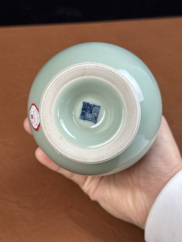 清雍正 粉青釉纸槌瓶 - 图11