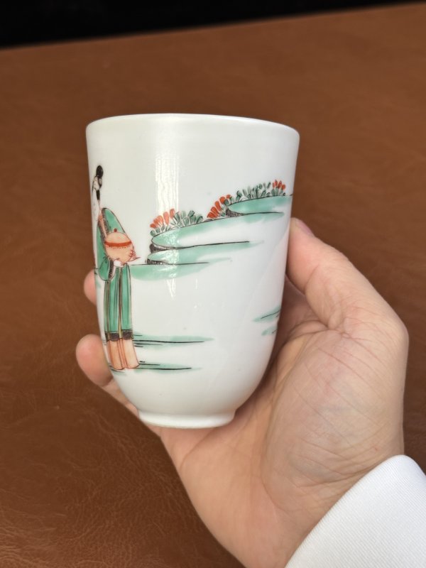 清康熙 五彩人物仰钟杯 - 图6
