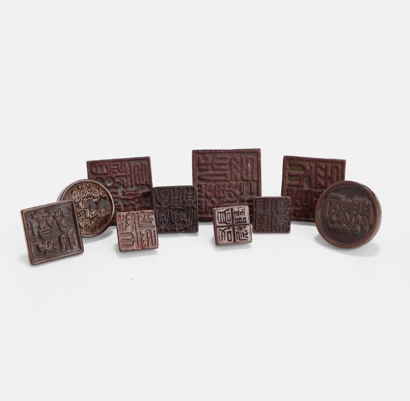 民国 铜印章 一组十件 | A collection of Chinese bronze seals Republic period (1912-1949), of circular or square form - 图2