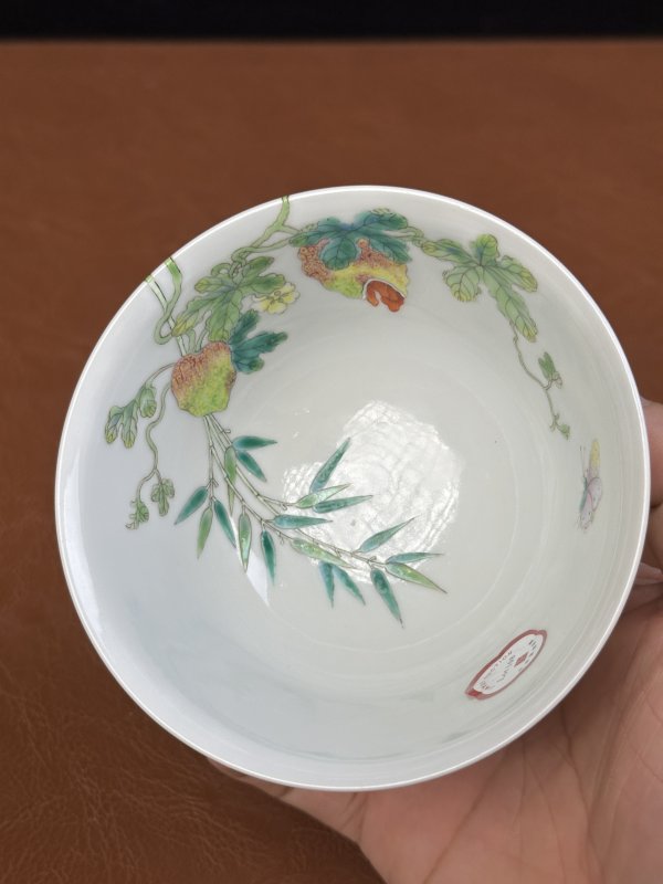 清嘉庆 粉彩过枝癞瓜纹茶园 - 图13