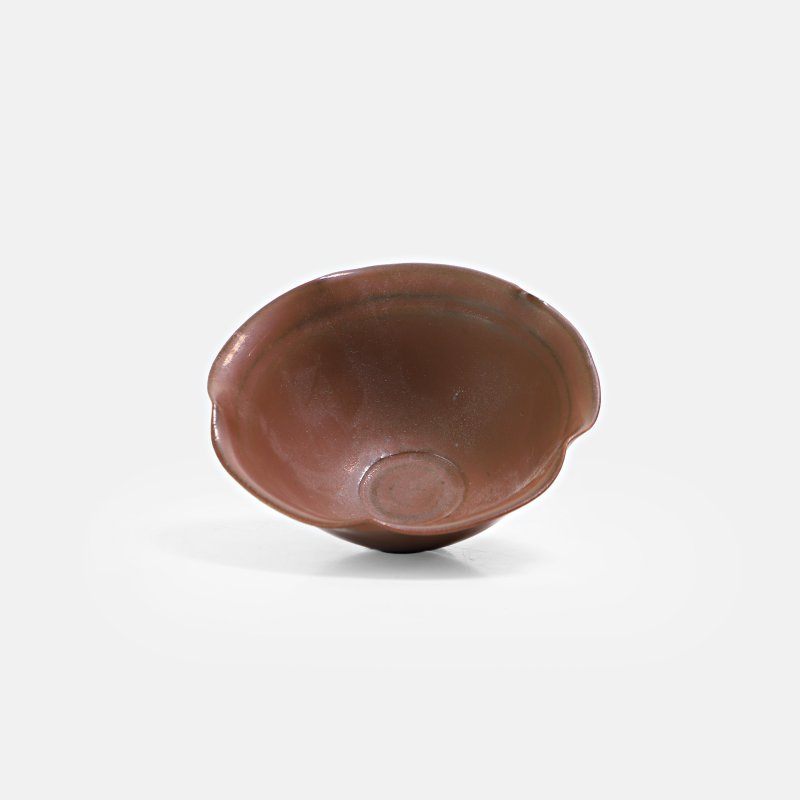 北宋 定窑紫金釉花口杯 | A Chinese Ding ware cup Northern Song dynasty (960-1127), of lobed form - 图2