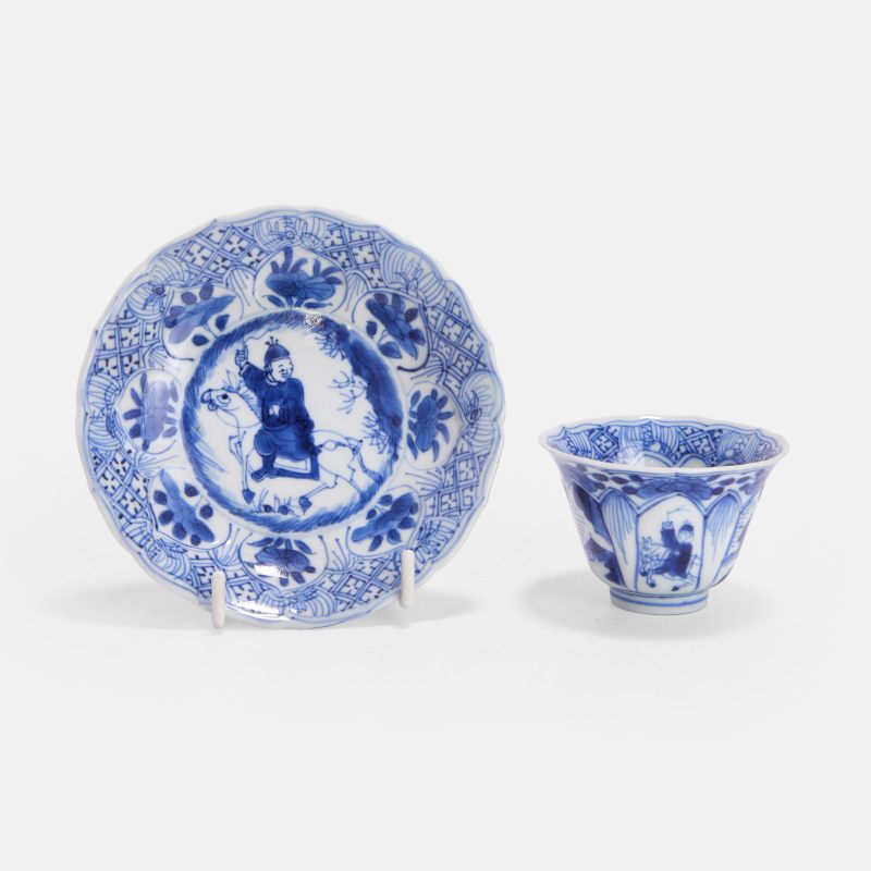 清康熙 青花人物故事图茶杯及碟 | A Chinese blue and white teacup and saucer Kangxi (1662-1722), of lobed form - 图3