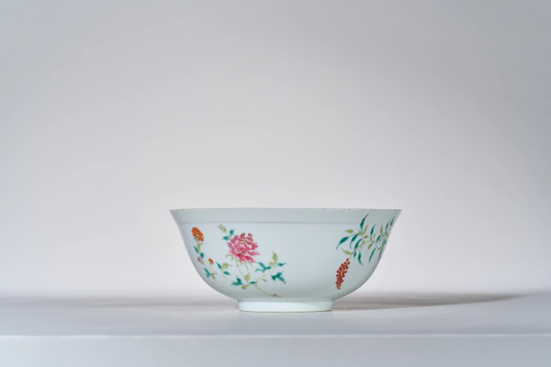 清光绪 内青花荷塘图外粉彩折枝花卉纹碗 - 图4