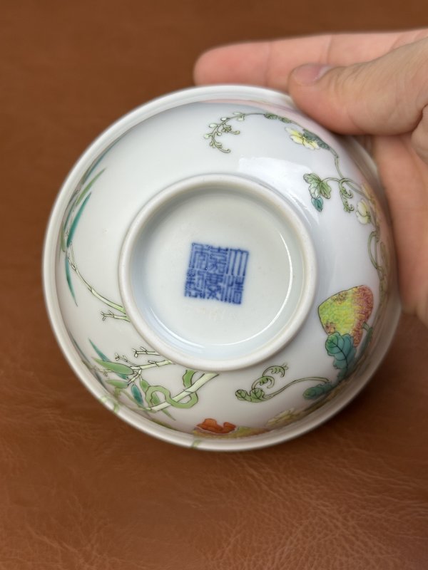 清嘉庆 粉彩过枝癞瓜纹茶园 - 图14