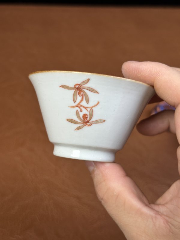 清早期 矾红描金花卉纹杯一对 - 图10