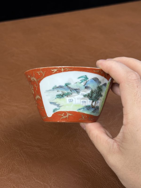 清乾隆 珊瑚红描金开窗马蹄杯 - 图7
