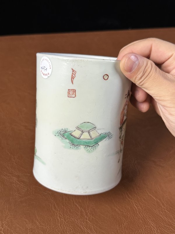 清康熙 五彩人物故事图笔筒 - 图11