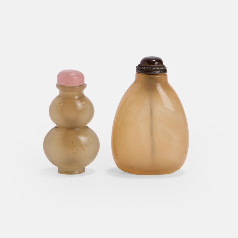 清晚期 光素石英刻鼻烟壶 一组两件 | Two Chinese quartz snuff bottles late Qing dynasty, both well-hollowed and plain - 图2