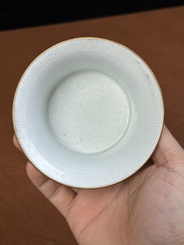 清中期 内暗刻福山寿海图外粉彩出将入相马蹄杯 - 图15