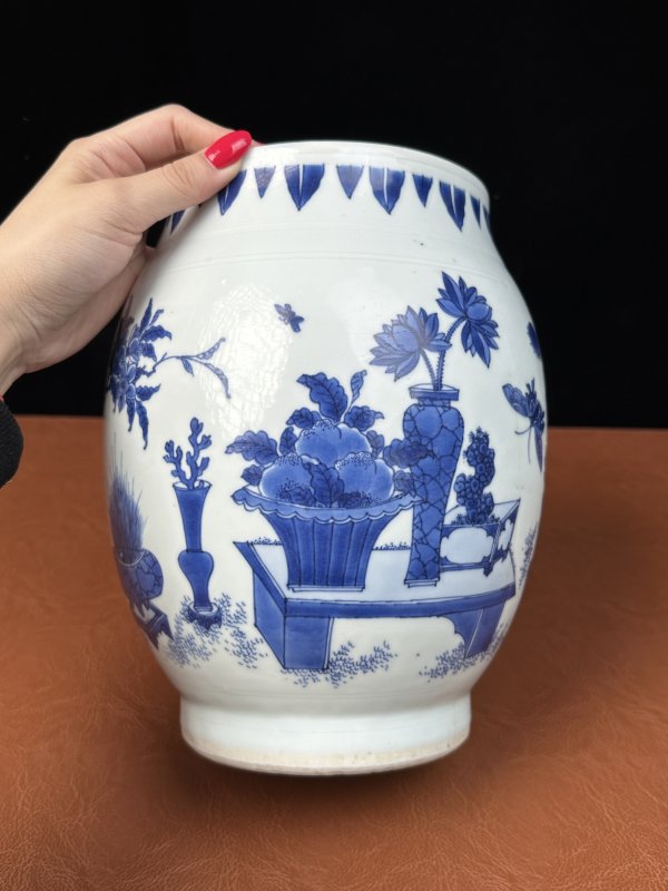 明崇祯 青花博古花卉纹莲子罐 - 图6