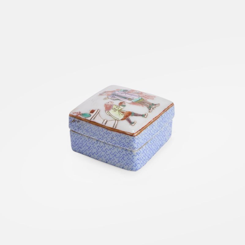 清乾隆 粉彩西洋人物故事图方盖盒 《乾隆年制》蓝料楷书款 | A Chinese famille rose box and cover Qianlong (1736-1795), of square form - 图3
